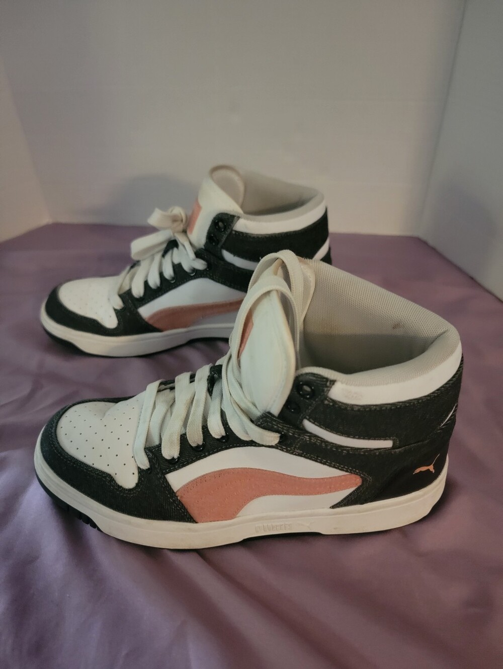 Puma Mid-Top Sneakers in White, Black & Pink Size 7.5